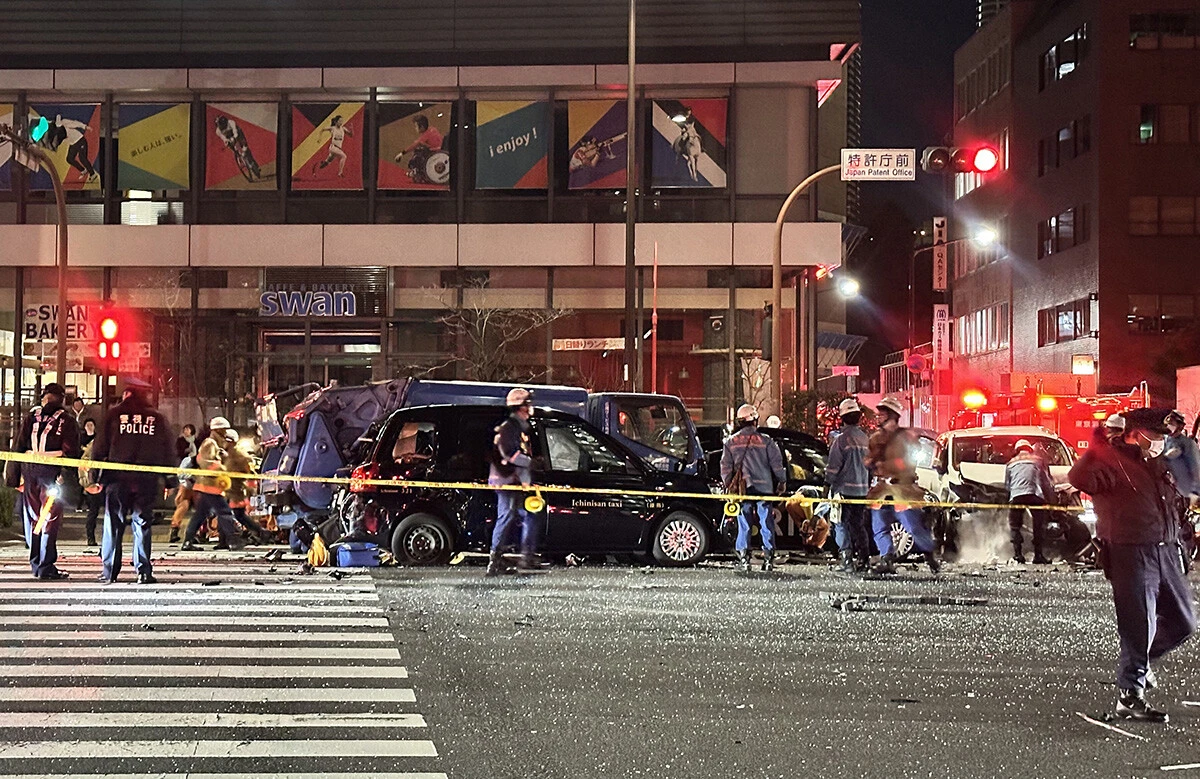 働きすぎだよ、高市さん! 衆院解散前日、官僚と公用車は飛び回り、事故も起きた......